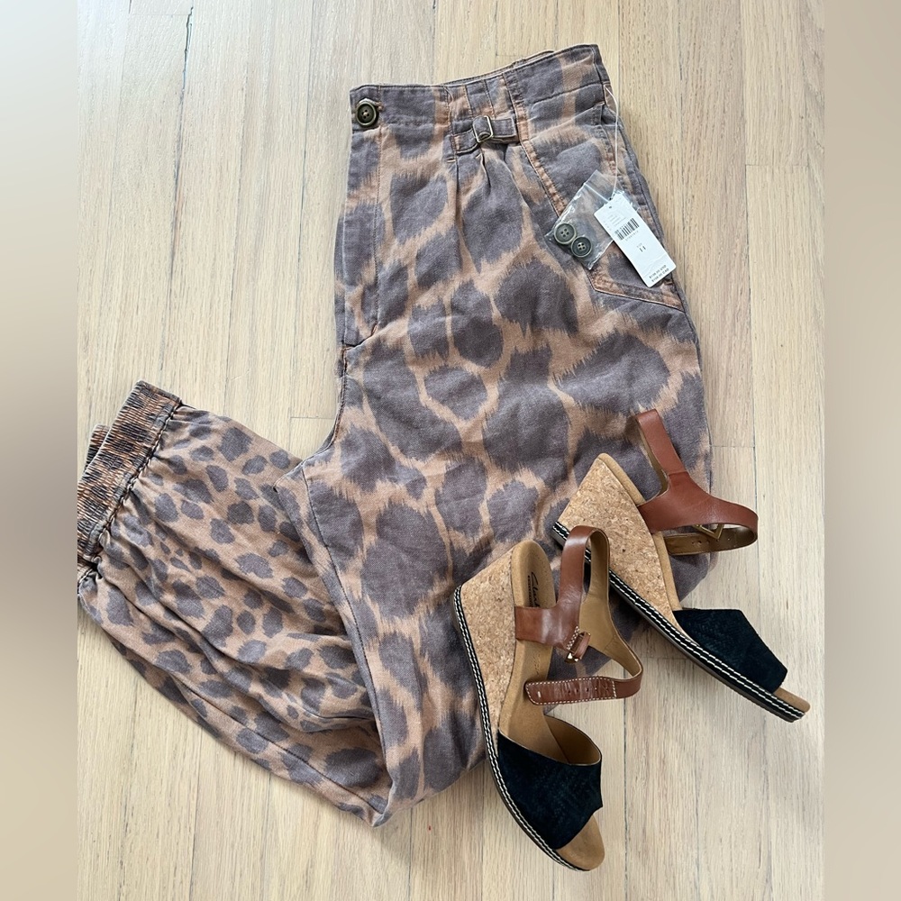 Anthropologie pants NWT. Shoes are not included.